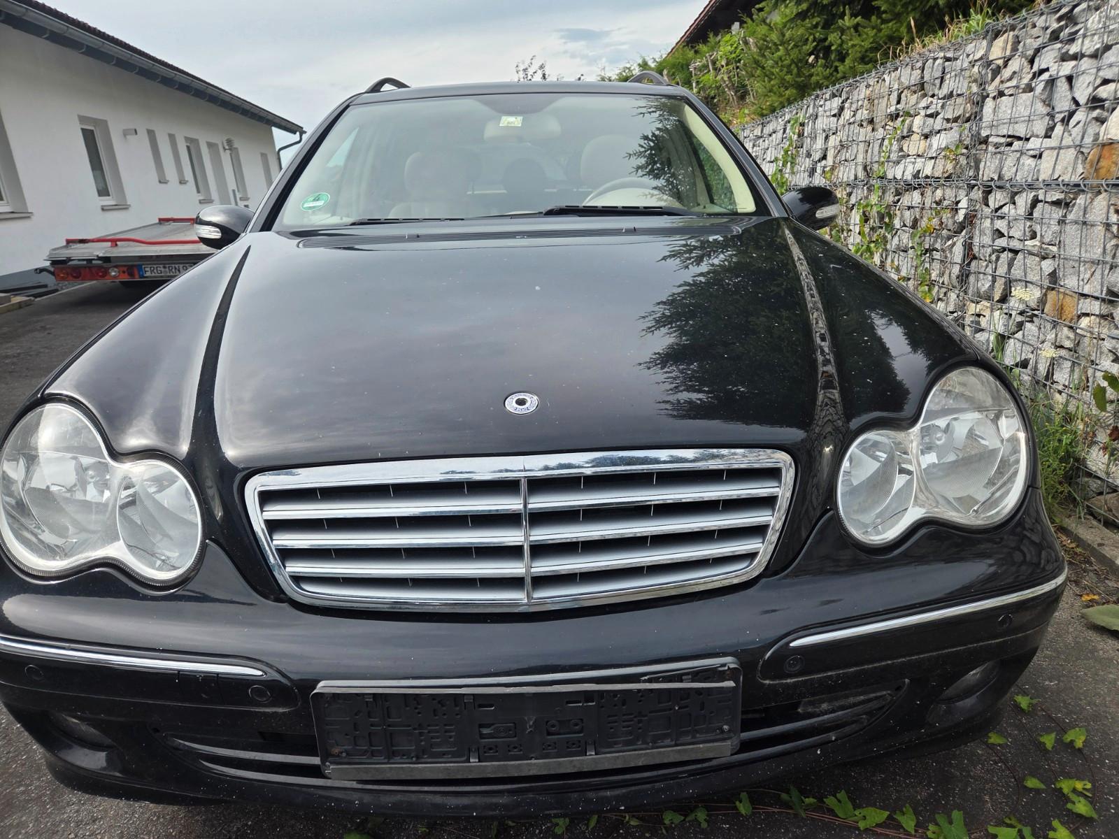 Mercedes-Benz C200 2006 — photo 11