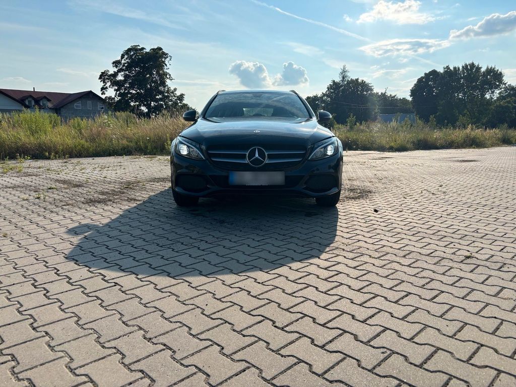 Image of Mercedes-Benz C 200
