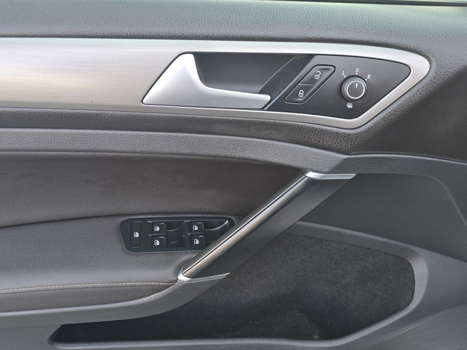 Fahrzeugabbildung Volkswagen Golf VII Variant 2.0 TDI Comfortline