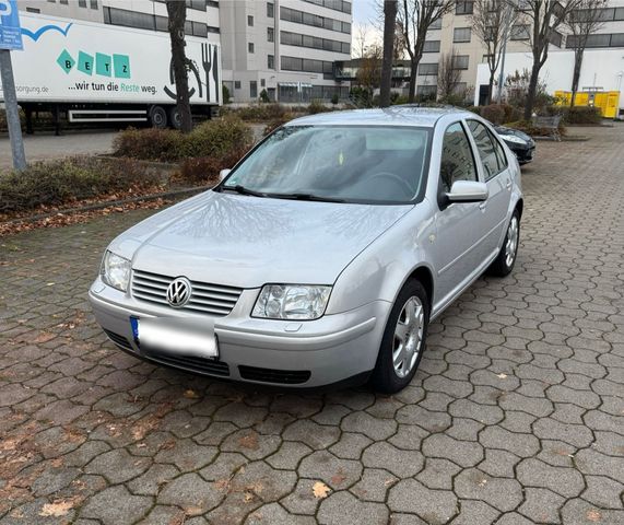 Volkswagen VW Bora 1.6 Highline