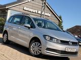 Volkswagen Touran 2.0 TDI DSG *1.HAND*NAVI*SHZ*PDC* - VW Touran Gebrauchtwagen in Lübeck