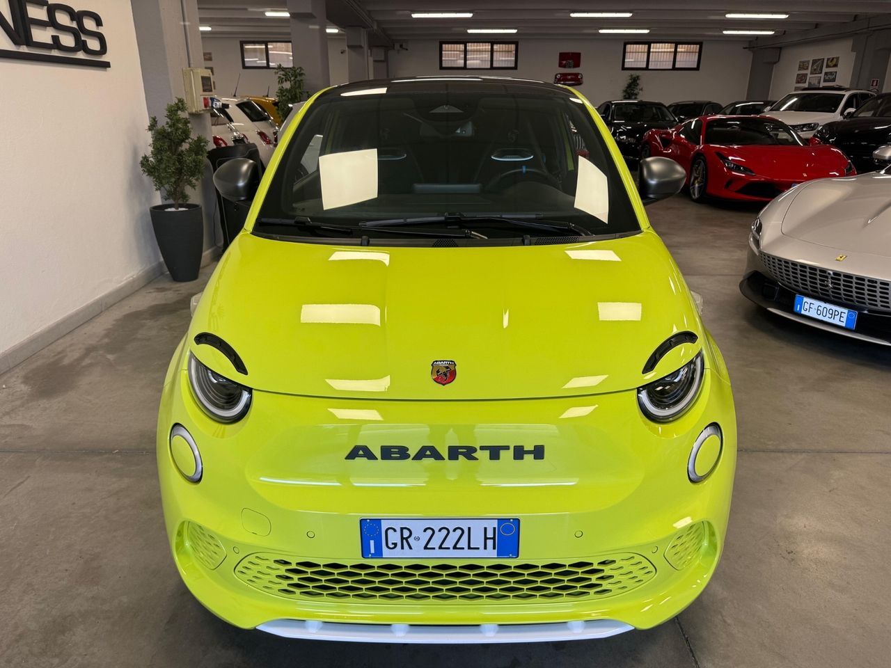 Other Abarth 500e Scorpionissima Garanzia Ufficiale imagem 2
