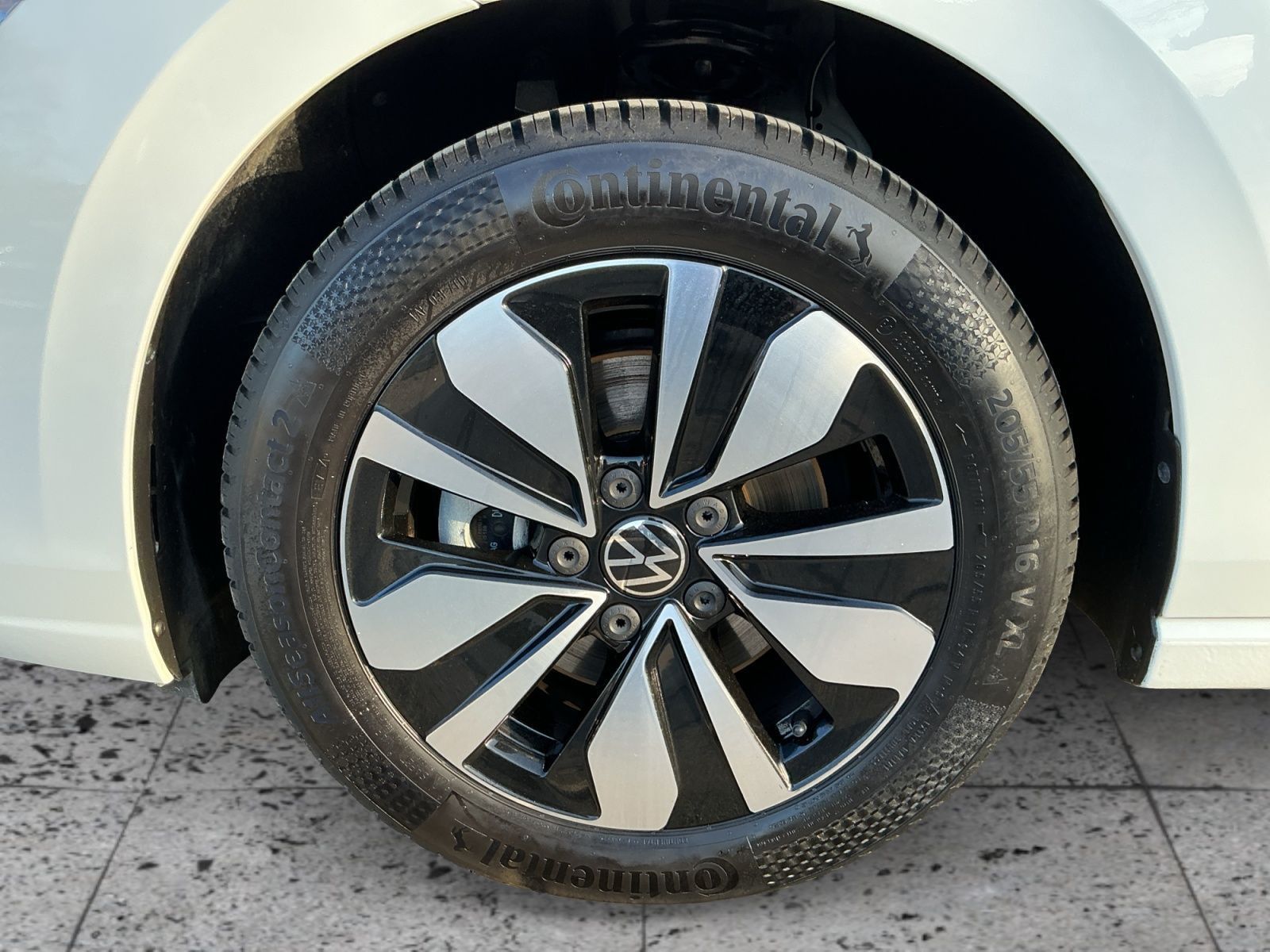 Volkswagen Golf - Bild 8