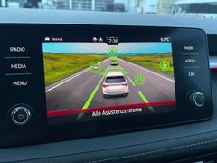 SKODA Fabia beheizb. Frontsche+Lenkrad SHZ ACC CarPlay