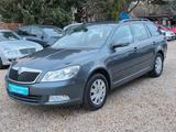 Skoda Octavia 1.4 TSI DSG Combi*Autom.*PDC*SchiebeDach - Skoda Octavia aus 2011: Kombi