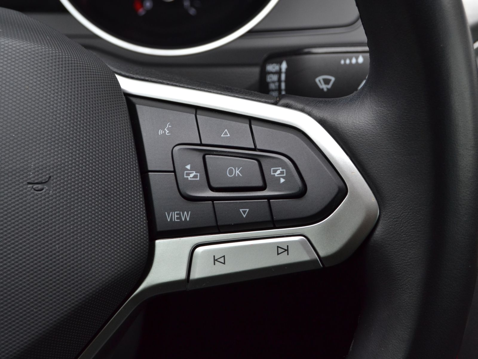 Passat Variant 2.0 TDI AHK/LED/NAVI+VZE/BUSINESS