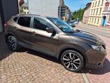 Nissan Qashqai 1.6 DIG-T Tekna+ - Nissan Qashqai: Limousine