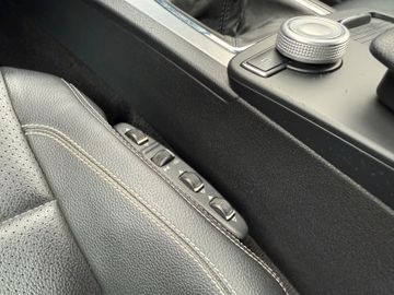 Mercedes-Benz E 200 CGI AMG-LINE Coupe|Xenon|Leder