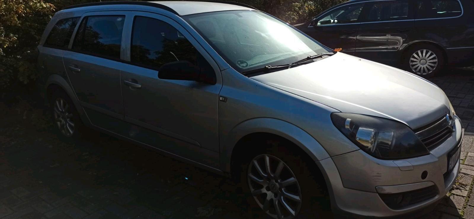 Opel Astra 2006 — interior
