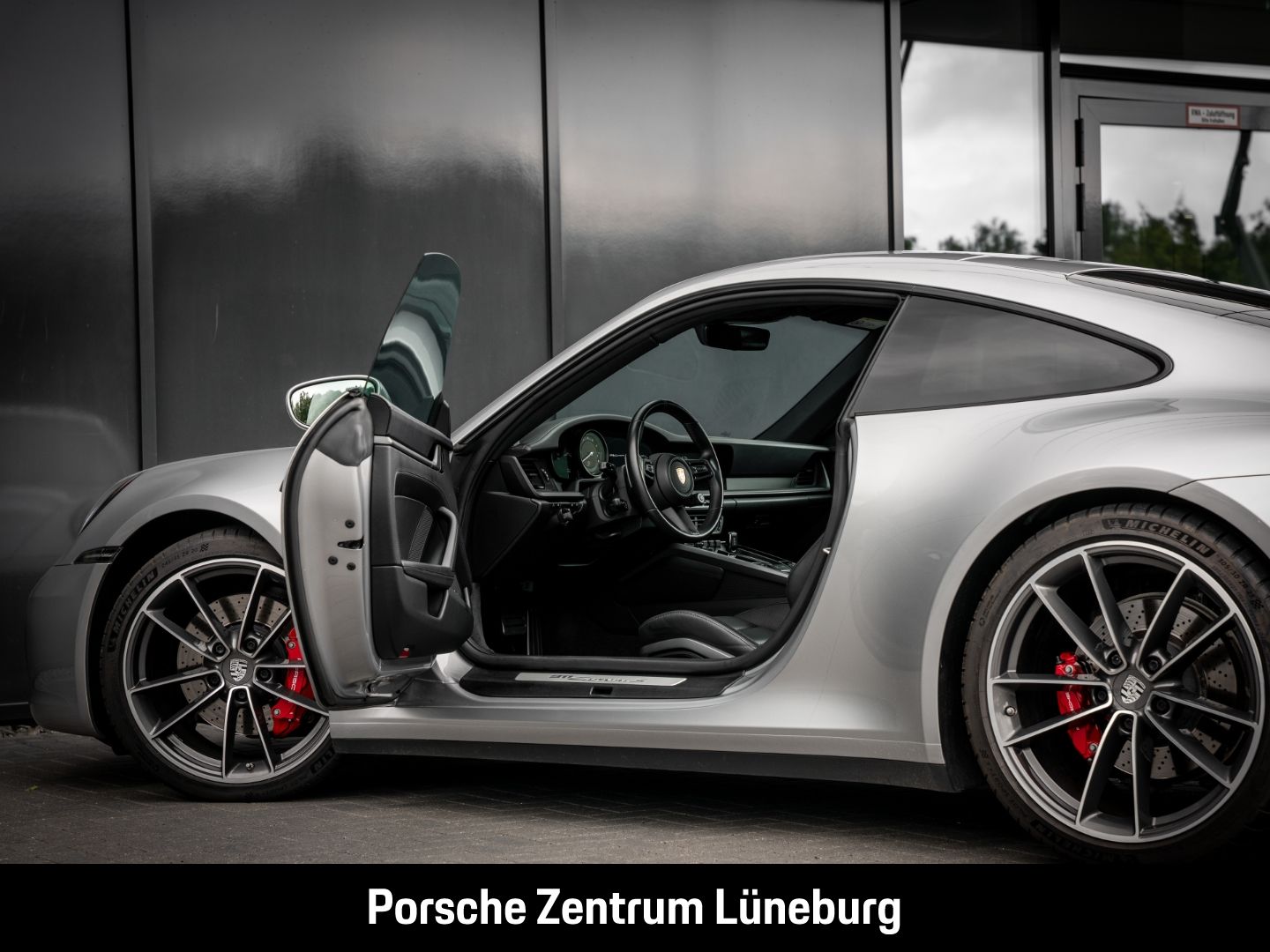 Porsche 992 911 Carrera S InnoDrive Sportfahrwerk BOSE foto 12