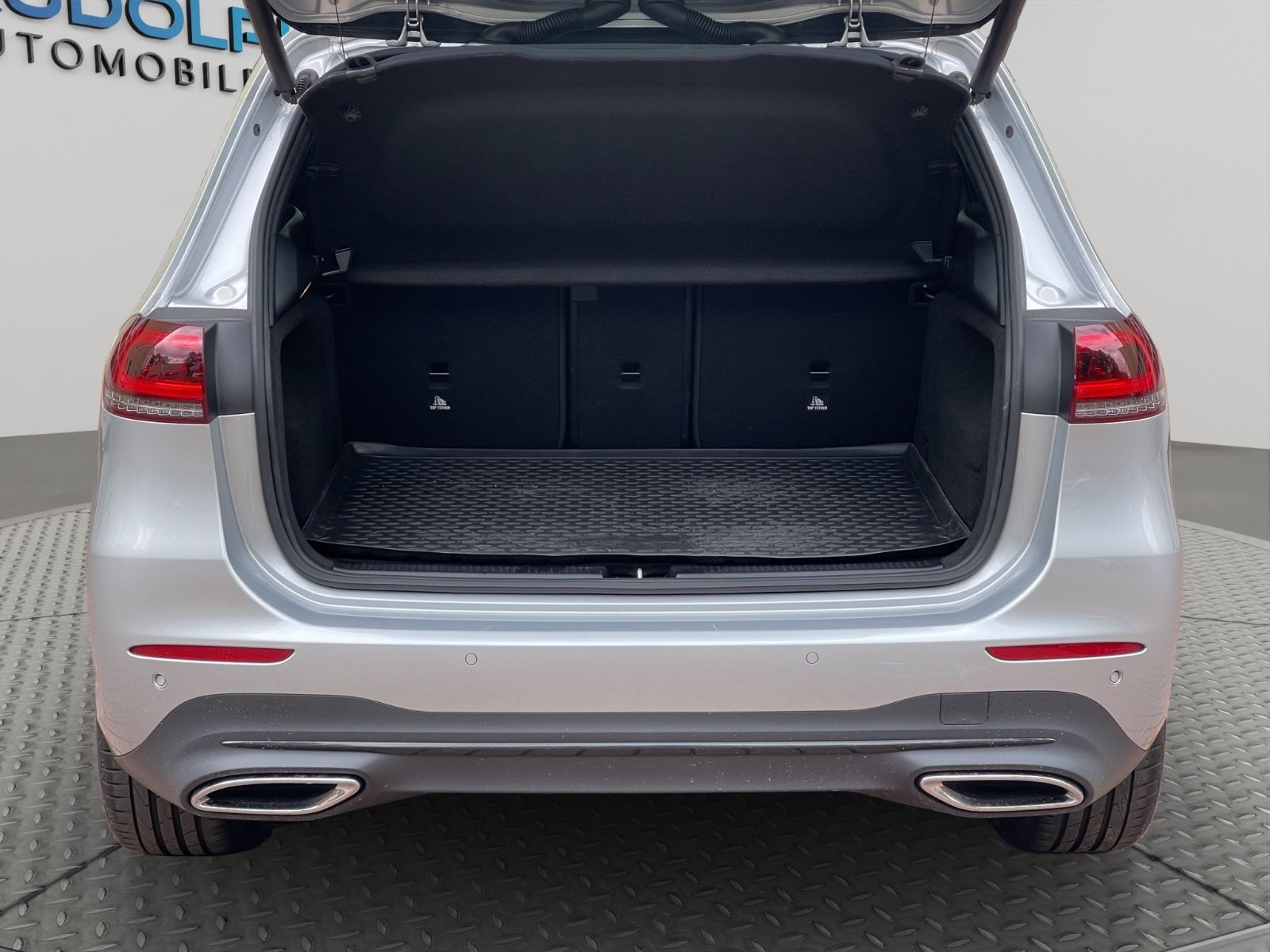 Mercedes-Benz B 200 AUTOM LEDER DIGITAL JUNGE STERNE GARANTIE foto 23