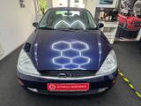 Ford Focus 1.8 Ghia Top Zustand Leder Klima TÜV Neu - Ford aus 2001