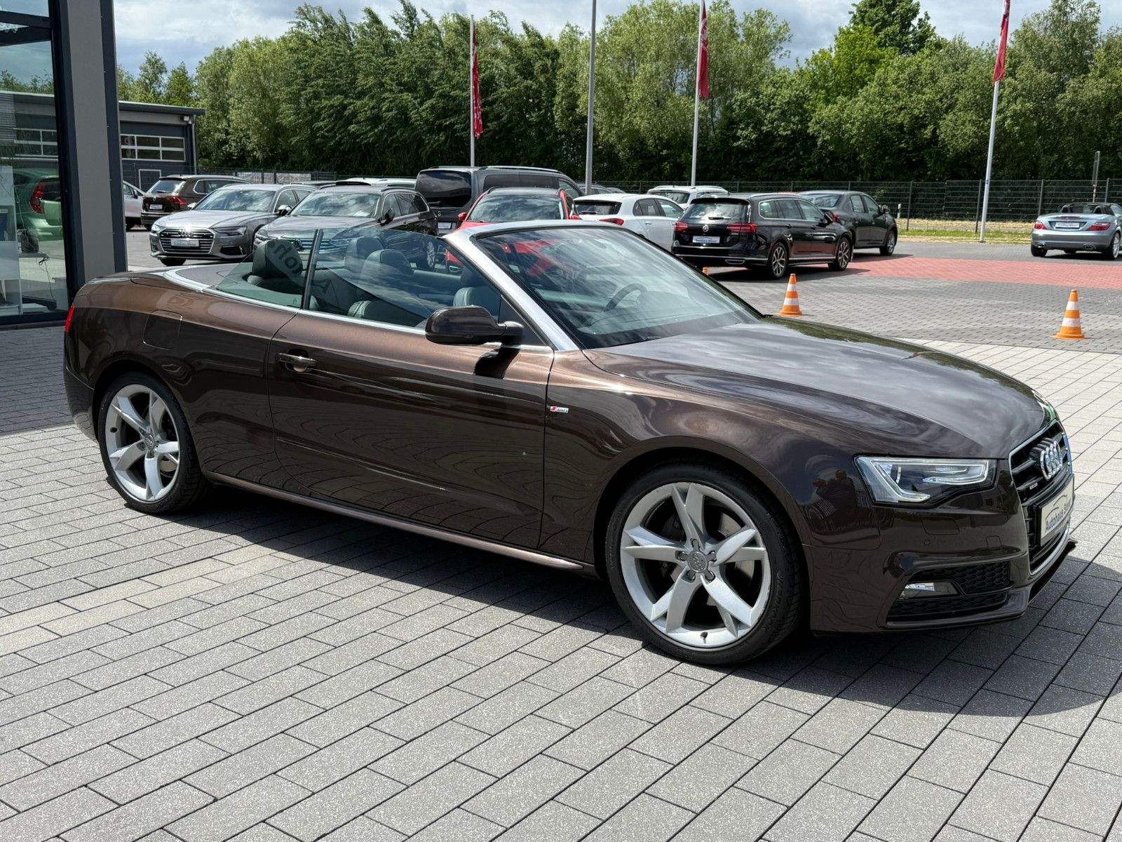 Fahrzeugabbildung Audi A5 Cabriolet 2.0 TFSI quattro S Line