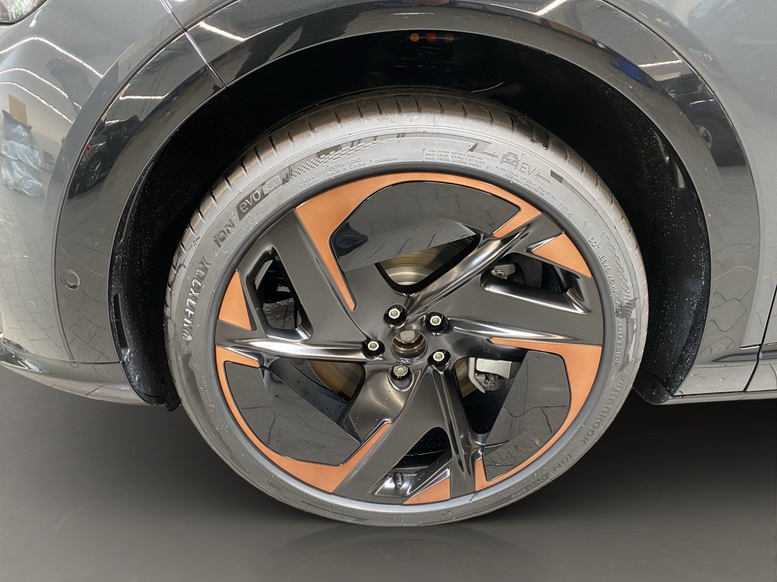 Cupra Tavascan - Bild 7