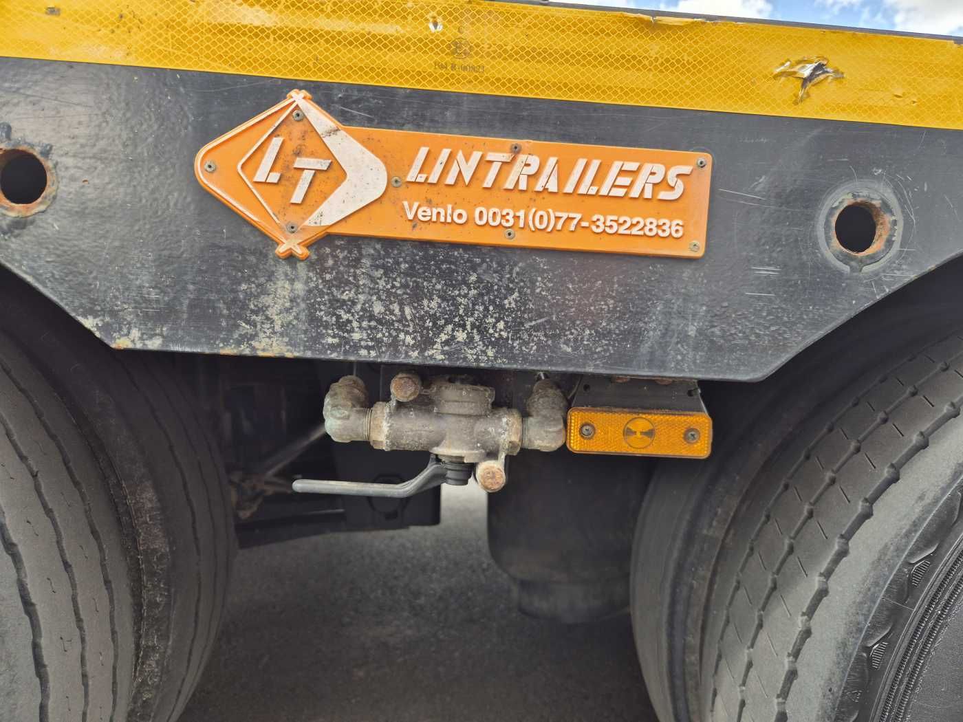Fahrzeugabbildung LinTrailers S2A 14 LSDN Teleskopierbar BPW-Achsen 57.000km