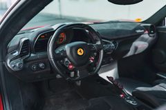 Fahrzeugabbildung Ferrari 458 Speciale *ROSSO FUOCO/CARBON/LIFT*
