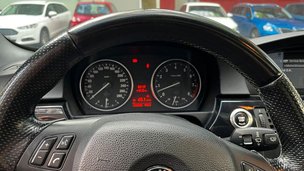 BMW 325