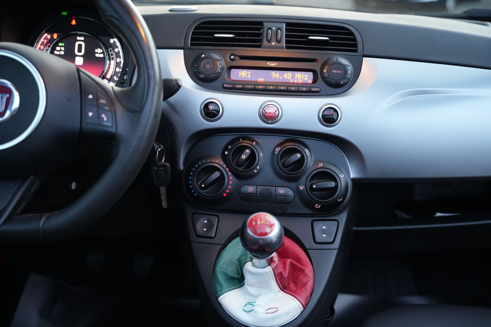 Fahrzeugabbildung Fiat 500C S *Sound-System Interscope*Bluetooth*Italia