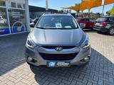 Hyundai ix35 FIFA World Cup Edition AWD - Hyundai ix35: Allradantrieb, Automatik