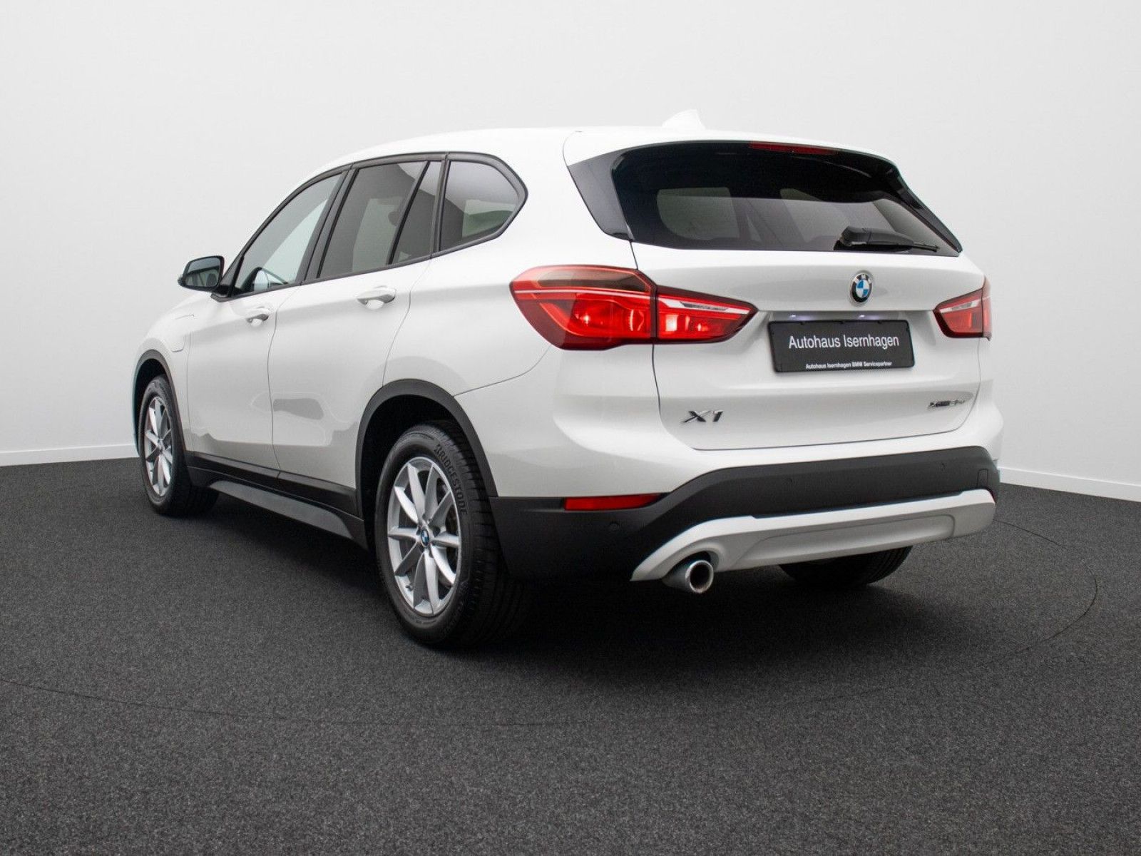 Fahrzeugabbildung BMW X1 xD25e DAB Navi Lordos PDC Geschwindigkeitsreg