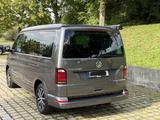 Volkswagen T6 California Beach Edition - graue Volkswagen T6 California