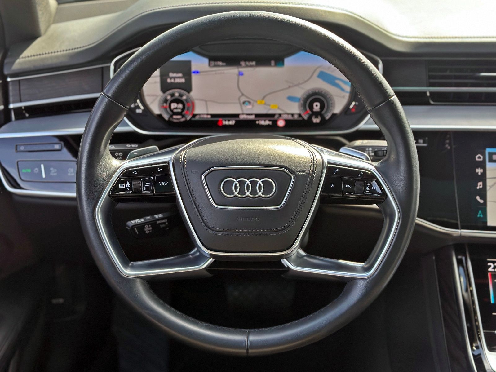 Audi A8 - Bild 13
