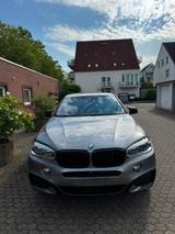 BMW X6 xDrive40d - - BMW X6 in Leverkusen