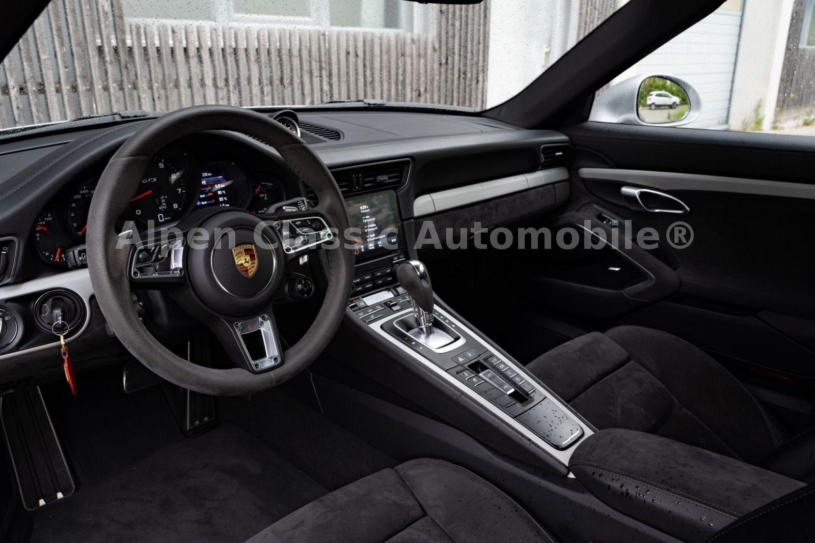 Porsche 991 Targa 4 GTS Lift Bose CarPlay