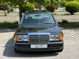 Mercedes-Benz 230E Lim. Klima*Leder*Schalter*Schiebedach*H-Zul - Mercedes-Benz aus 1991