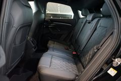 AUDI SQ5 Sportback TFSI | Pano | Carbon | Tech pro AUDI SQ5 Sportback TFSI | Pano | Carbon | Tech pro