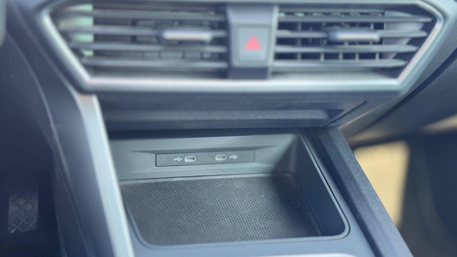 Seat Leon Sportstourer Style *LED*ACC*LHZ*NAVI*APP*