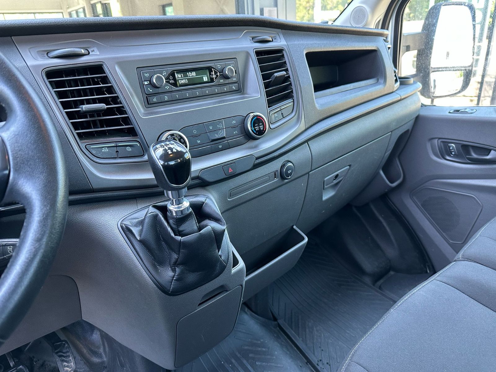 Fahrzeugabbildung Ford Transit 350 L2 PRITSCHE SPRIEGEL PLANE*AHK*KLIMA
