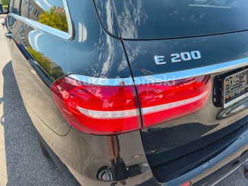 Mercedes E 200 - 10