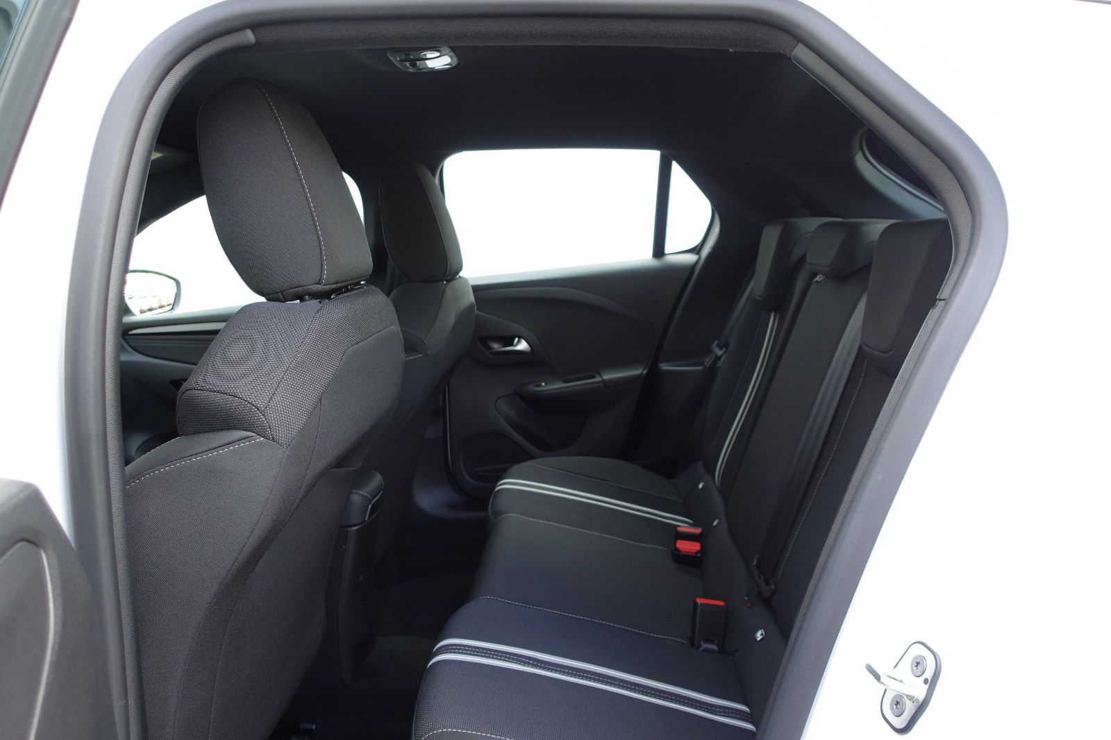Fahrzeugabbildung Opel Corsa GS 1.2T,Kamera,Sitzhzg,Allwetter,LED,DAB+