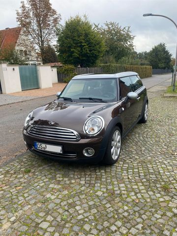 MINI COOPER CLUBMAN-PANO-XENON-LEDER-TÜV NEU