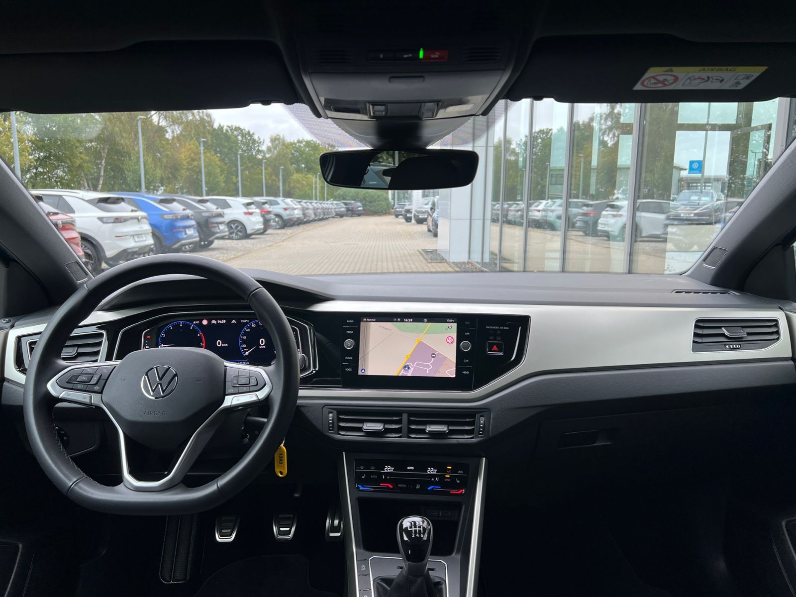Fahrzeugabbildung Volkswagen Taigo Move 1,0 l TSI *AHK, IQ.Light, Navi, Kamer