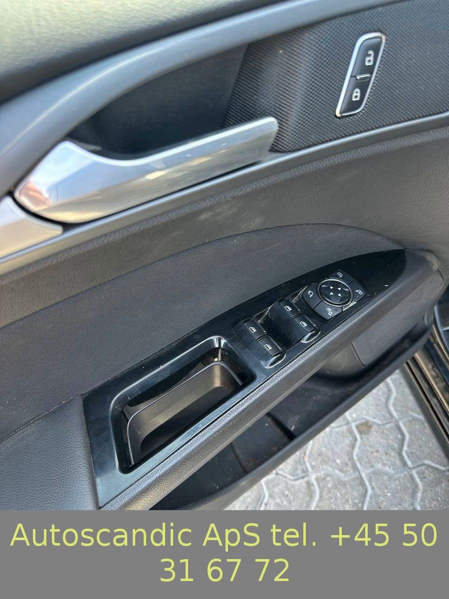 Ford Mondeo 2015 — photo 30