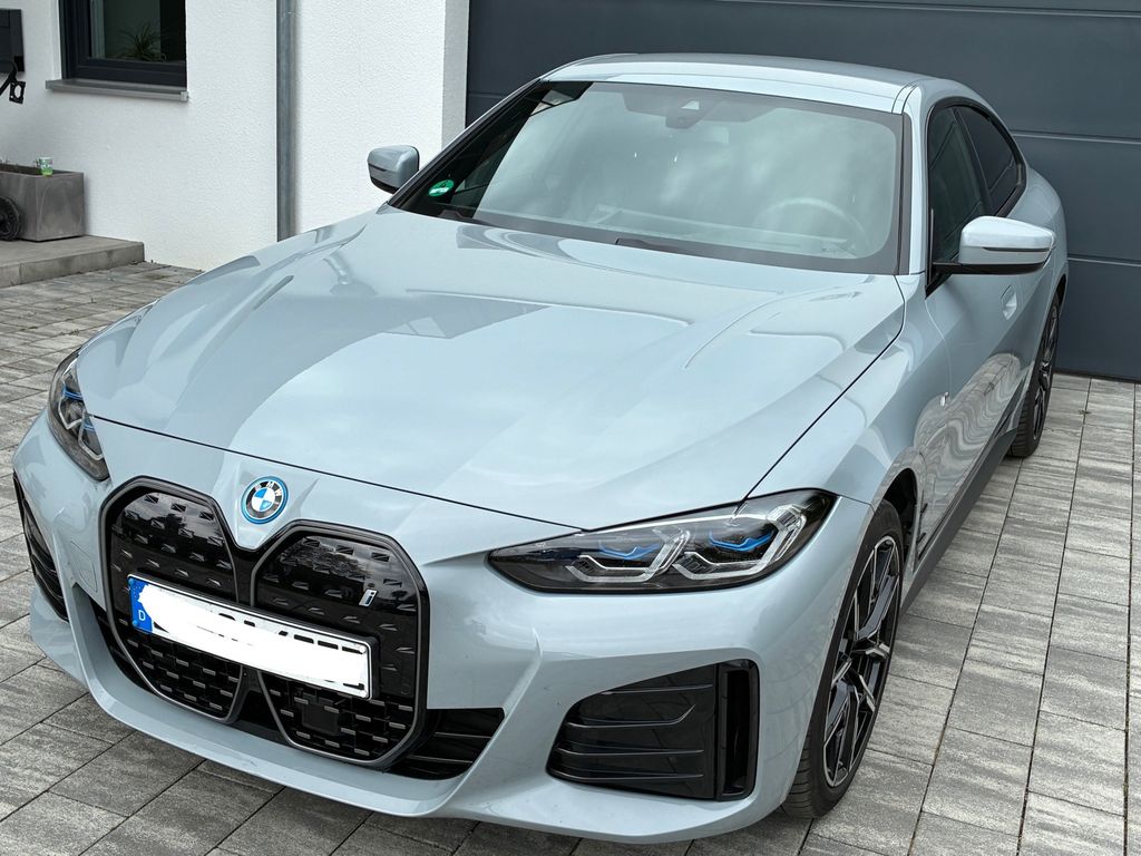 Image of BMW i4