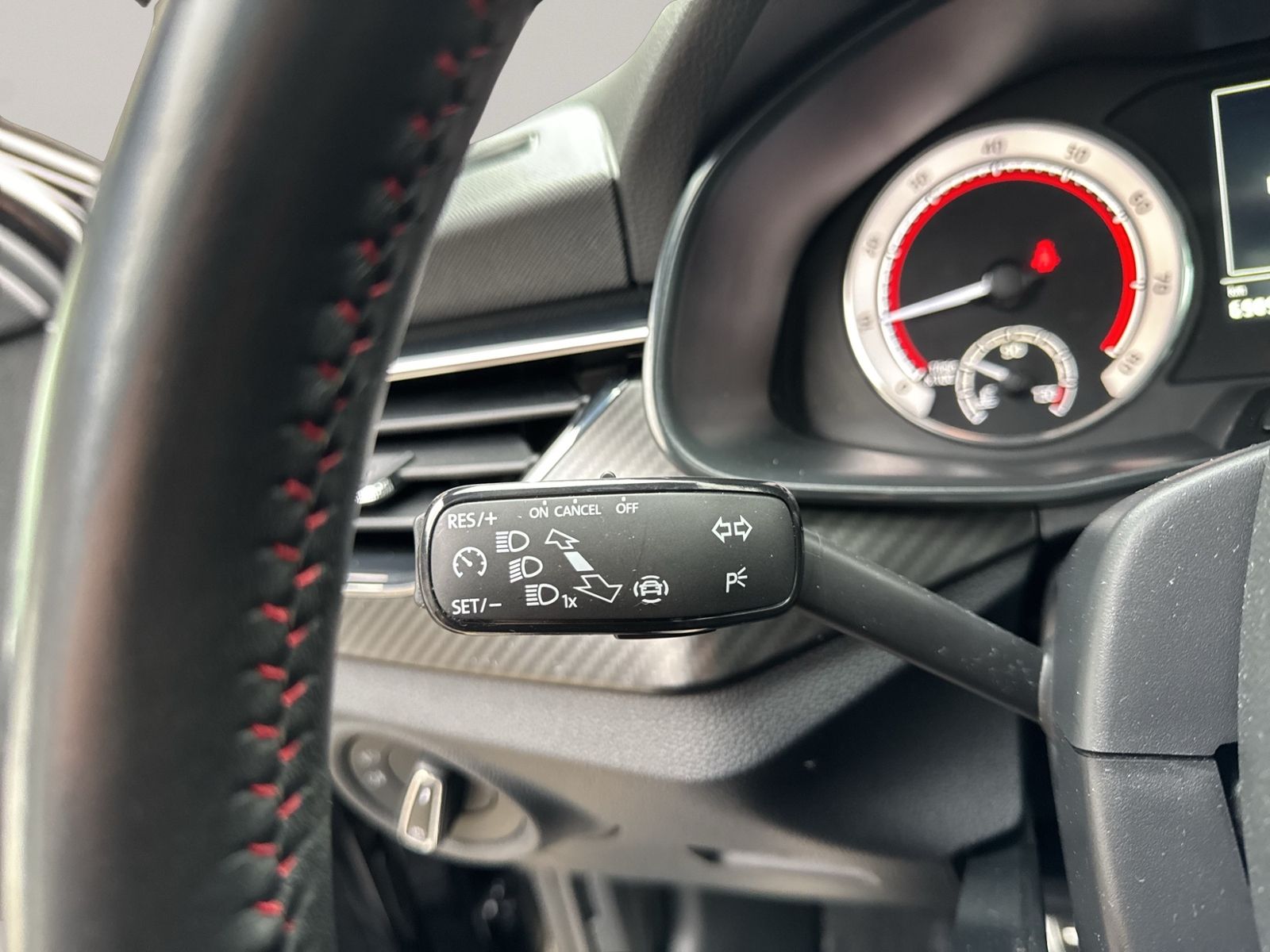 Kamiq 1.0 TSI Monte Carlo, LED, Winterpaket, 18"