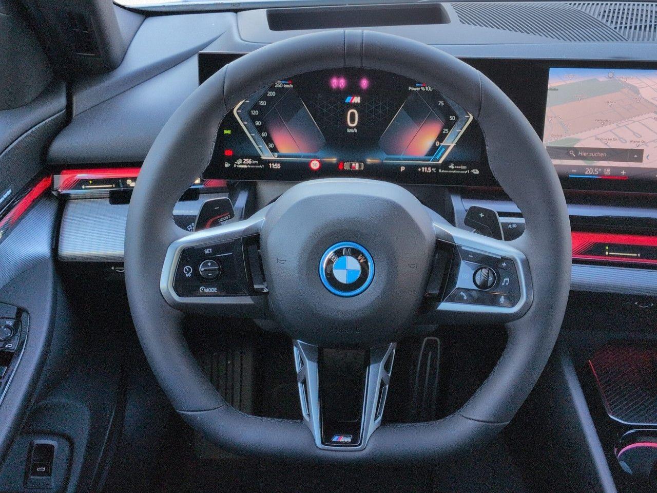 BMW 530e xDrive M-Sport H&K AHK AB Assis