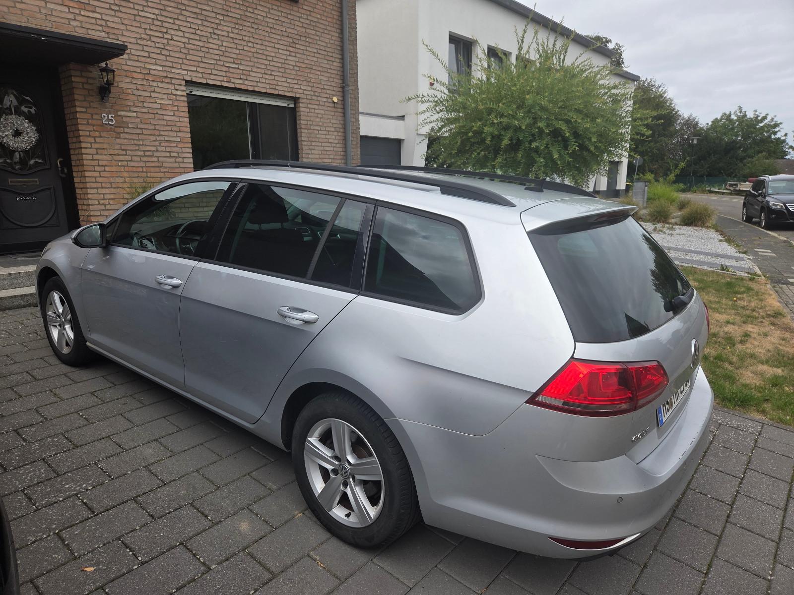Volkswagen Golf 2014 — interior