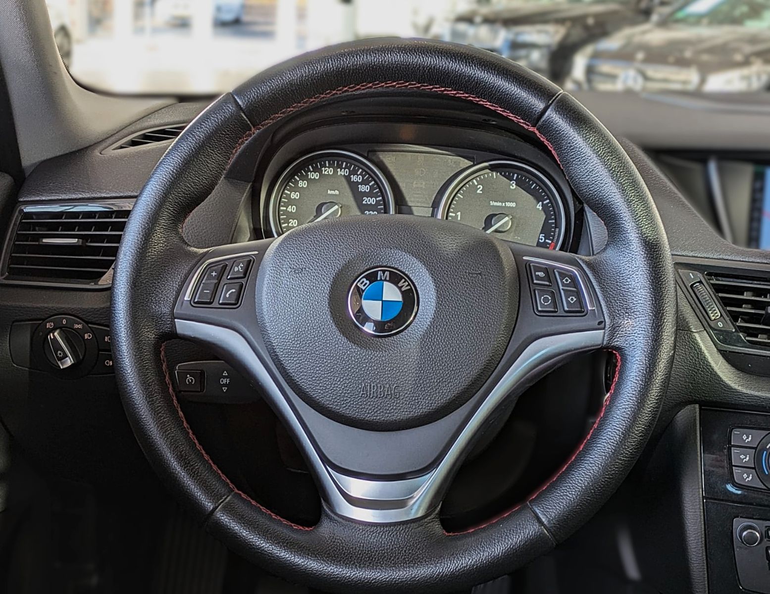 Fahrzeugabbildung BMW X1 25 d xDrive SPORT NAVI XENON H/K SOUND AHK