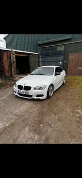 BMW E93 335i Handschalter M Paket - BMW 335 aus 2012: 335i