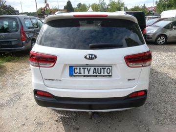 KIA Sorento - 4