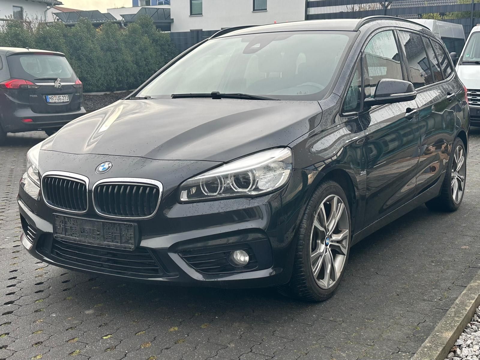 Fahrzeugabbildung BMW 216 Gran Tourer D Sport Line LED+PDC+MFL+NAVI+