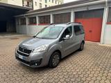 Peugeot Partner Tepee BlueHDi 5 posti - graue Peugeot Partner Tepee