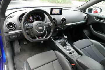 Fahrzeugabbildung Audi A3 S line Sportpaket ultra, Xenon / Navi