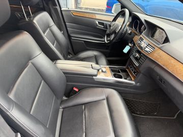 Mercedes E 300 - 9