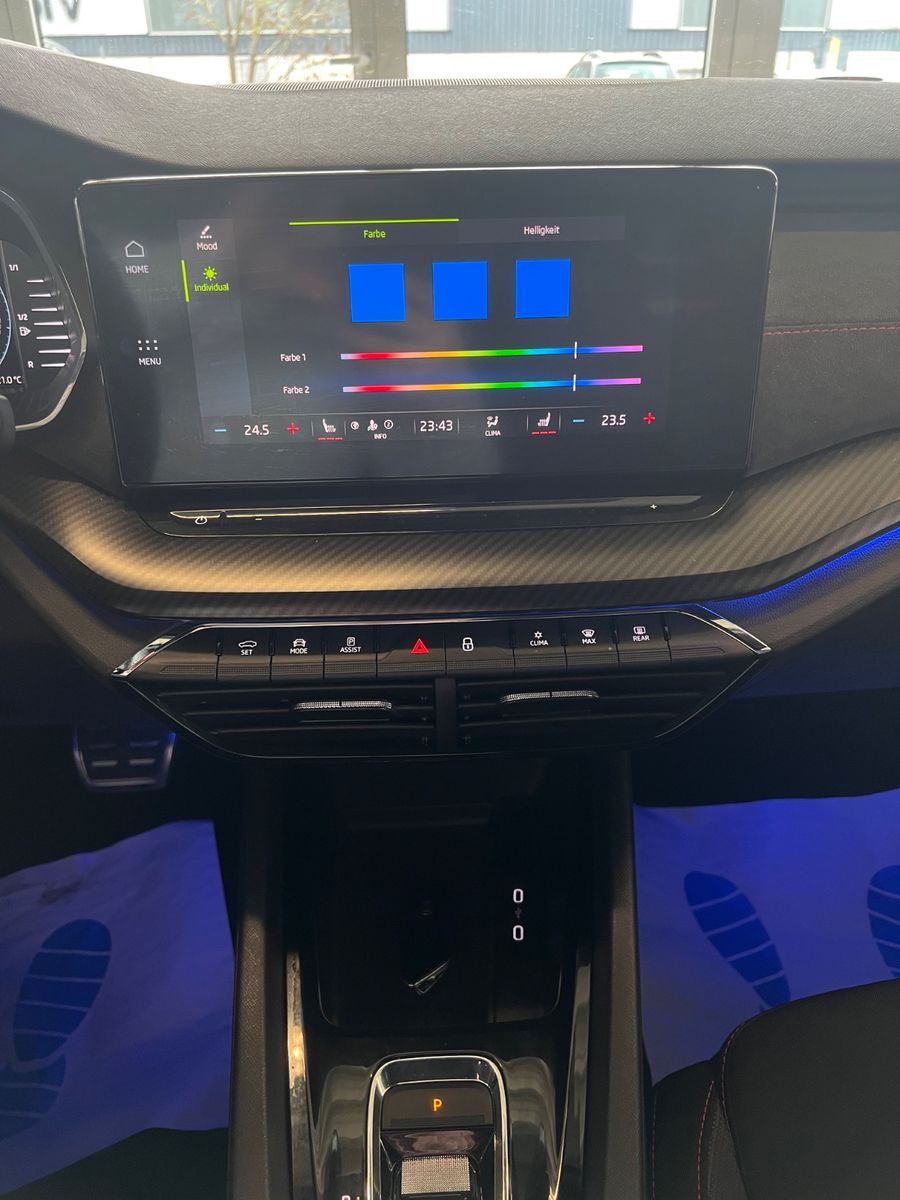 Fahrzeugabbildung SKODA Octavia Combi RS *HEAD*ACC*KAMERA*LED*VIRTUAL*