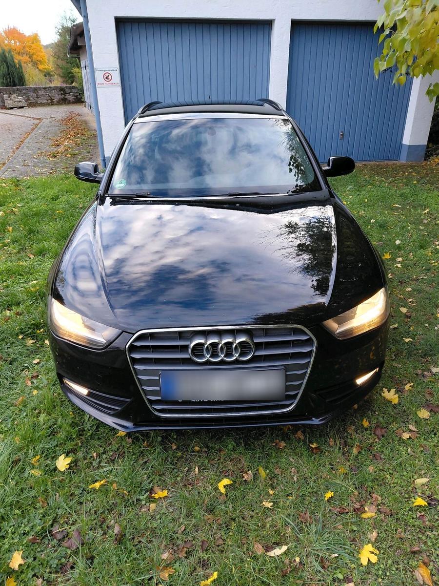 Audi A4 2014 — interior